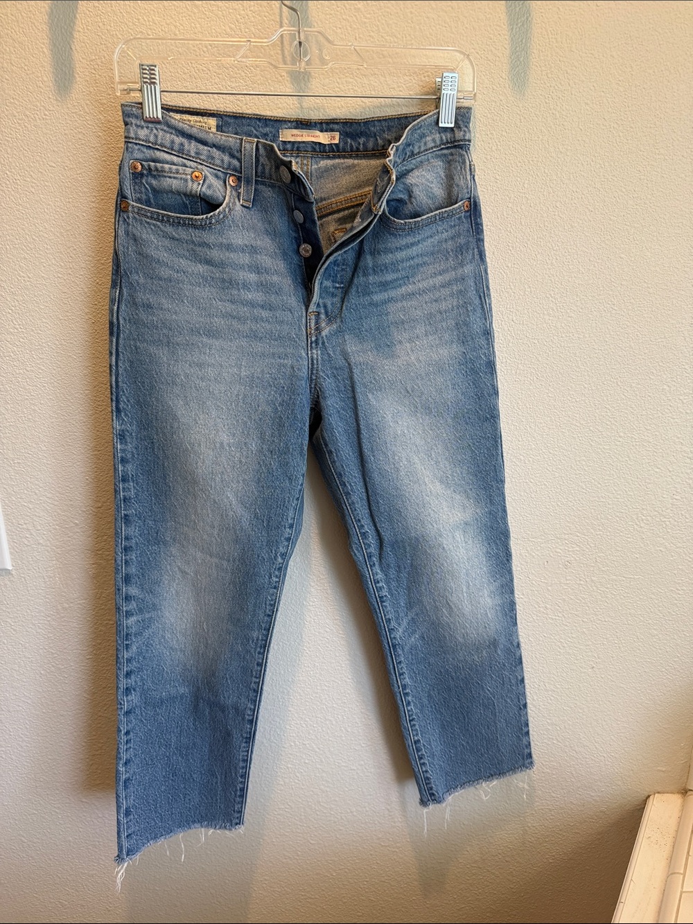 Levi’s Classic Light Blue High-Rise Women's Jeans